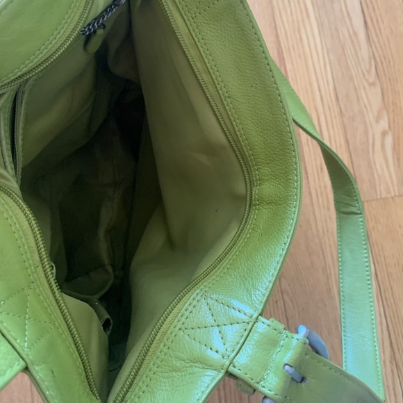 ILI New York Toronto green leather purse - Picture 2 of 4